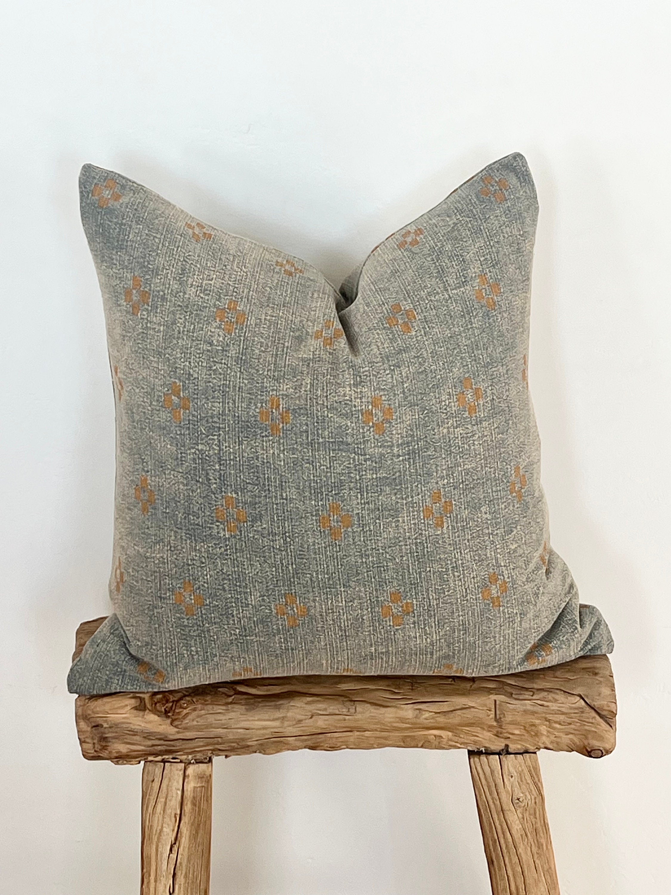 Pillow Cover “Opal”