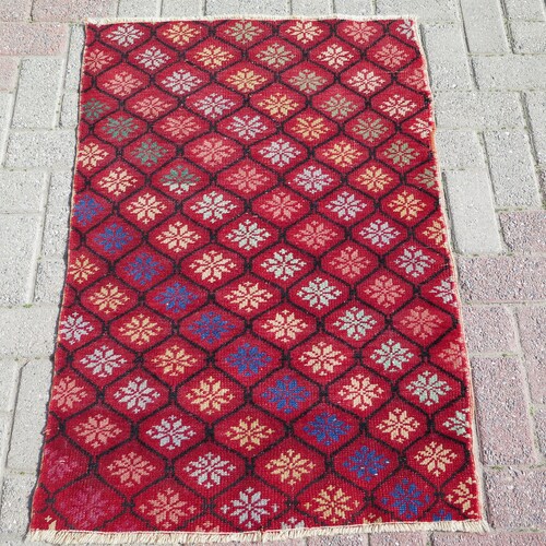 80s Aesthetic Ruby Red Turkish Cute Carpet, Small Area Rugs, Accent Rug, Handmade shops Rug, Boho Rug, Gifts, Door mat, Bath rug, 2.5 ft x 3.6 ft