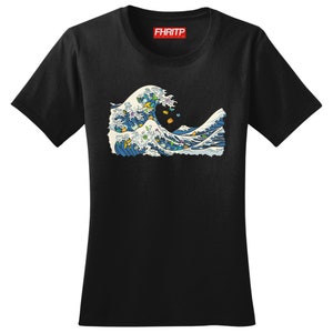 Ladies Great Wave Of Plastic Marine Pollution Protest Hand Drawn T shirt Tee Top T-shirt