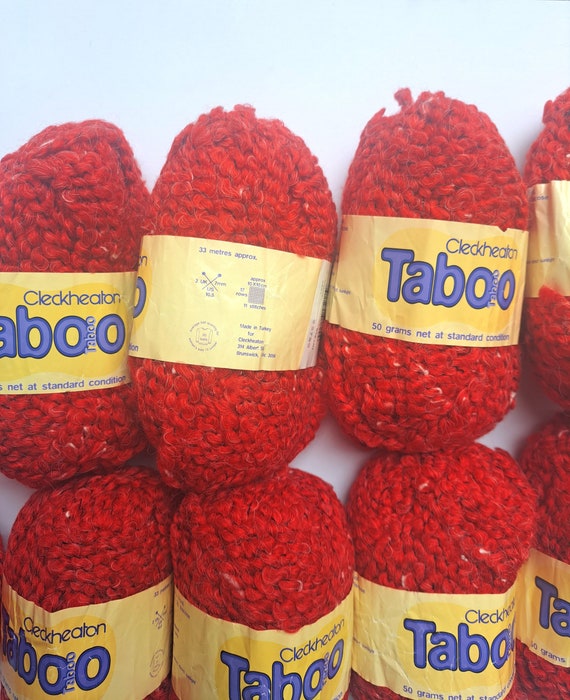 Red Wool Viscose Blend Yarn Wavy Texture Chunky Weight 9 X 50g Balls Bulk  Yarn Pack for Knitting, Crochet, Weaving, Crafts 