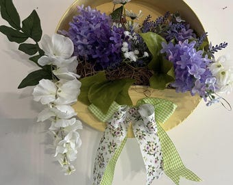 Simple but elegant lavender, lilacs and more wall decor