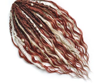 Rote Haar Dreadlocks mit langen lockigen Enden, weiche leichte Haarsträhnen und natürlich gehäkelte Dreads, rostige Rapunzel Locken