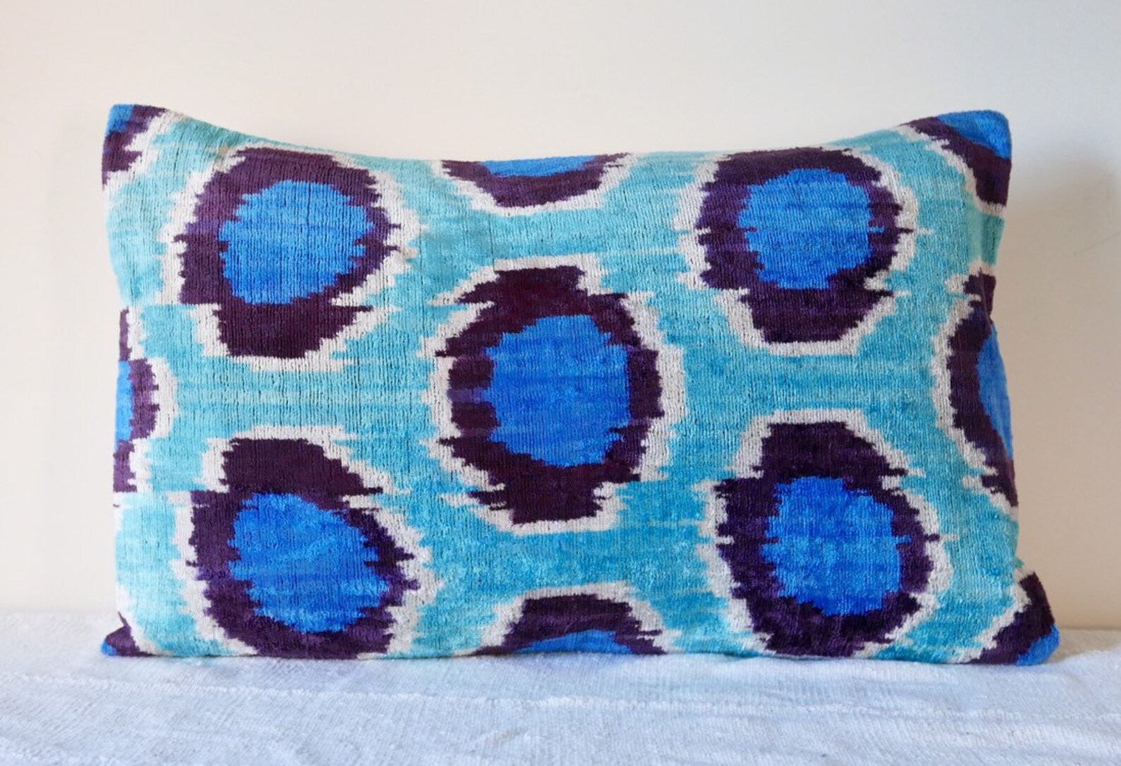Silk Velvet Ikat Gondola Bag 08 main image 1