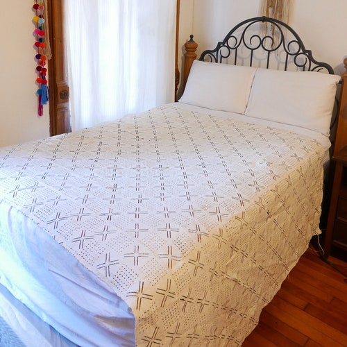 EXTRA LARGE Authentic White Black Cream Mudcloth Throw Blanket Fabric Shawl Textile shops Bohemian Wall Decor Tapestry Home Decor