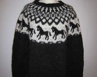 Handmade Icelandic wool sweater or „Lopapeysa“ as we call it, knitted in Iceland.