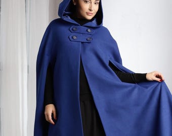Blauer Woll Kapuzen Cape Mantel: Handgemachter Winterumhang
