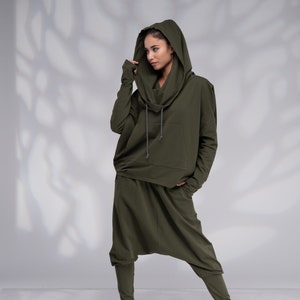 Womens Casual 2 Piece Outfit Solid Color Long Pant Set Sweatsuits  Tracksuits,Two Piece Sweatsuit for Women 2023 Long Sleeve Crewneck Pullover  Tops and