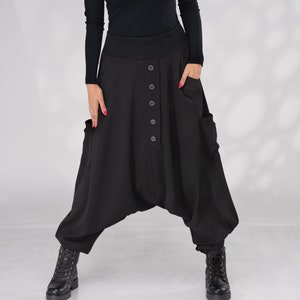 Schwarze Haremshose Frauen, Winter Hose mit tiefem Schritt, Wolle Baggyhose, Unisex Hose