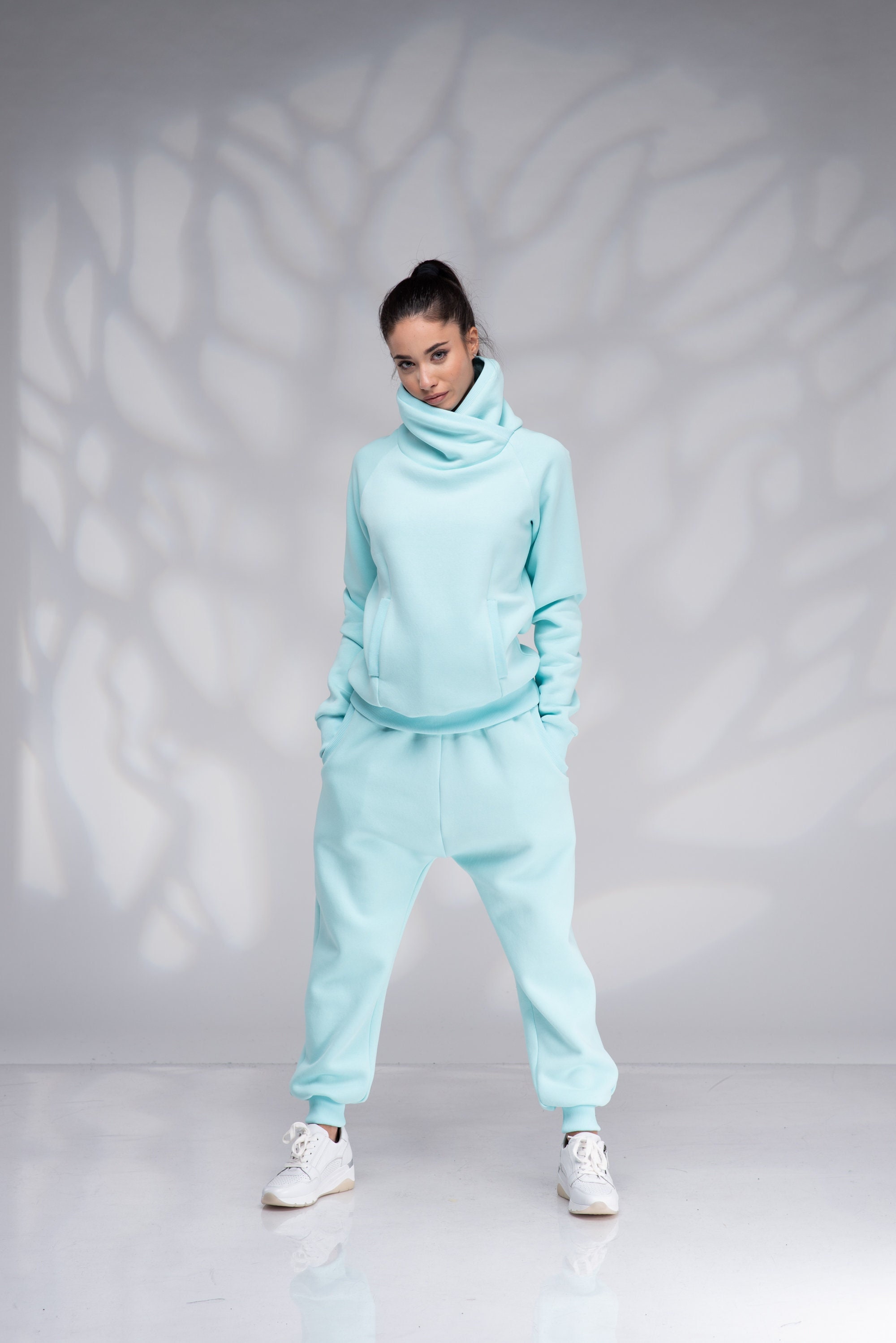 Women 2 Piece Tracksuit Outfit Crewneck Pullover Jogger Sweatpants Solid Sweatsuit with Pockets 