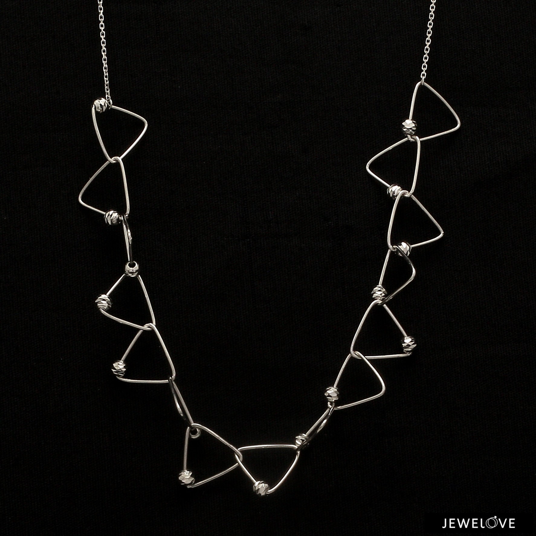 【日本製】プラチナチェーンネックレス☆高級ジュエリー☆長さ調節可能♡ LARA Christie（ララクリスティー） ネックレス チェーン プラチナ