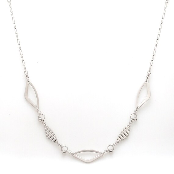 Platinum chains for best sale ladies
