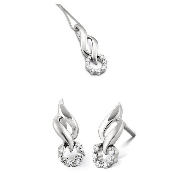 Platinum earrings price tanishq deals