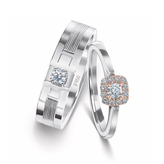 PLATINUM DIAMOND SOLITAIRE RING