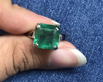 Customised Platinum Ring with Natural Emerald