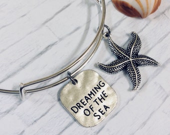 DREAMING of The SEA BANGLE Bracelet, Beach Charm Bracelet, Beach Bracelet, Starfish Bracelet, Starfish Jewelry, Starfish Charm, Beach Gift