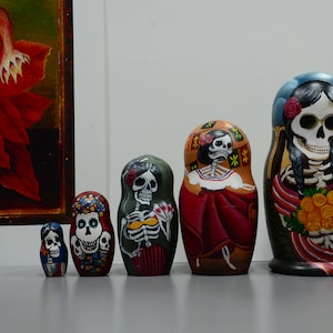 handmade Wooden nesting dolls Catarina Día de Muertos Russian Matryoshka handmade Wooden nesting dolls Catarina Día de Muertos Russian Matryoshka