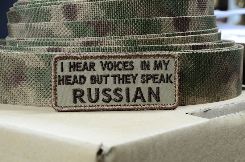 They speak ow. I hear Voices in my head but they speak Russian. Футболка i hear Voices. Voices in my head. I hear Voices in my head Russian патч.
