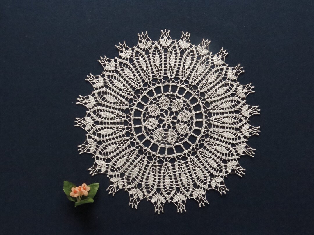 Napperon crochet main artisanat français création sylvette raisonnier carré