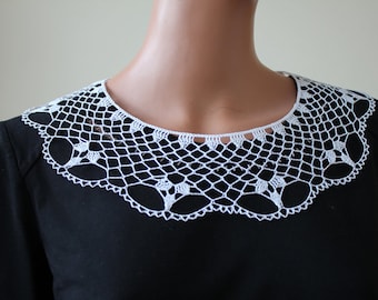 White Handmade Crochet Collar