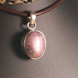 Sterling silver pendant with Star ruby handmade in Italy, starved ruby pendant