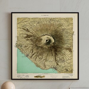 impression de carte vintage du mont Vésuve : art italien des volcans de 1908