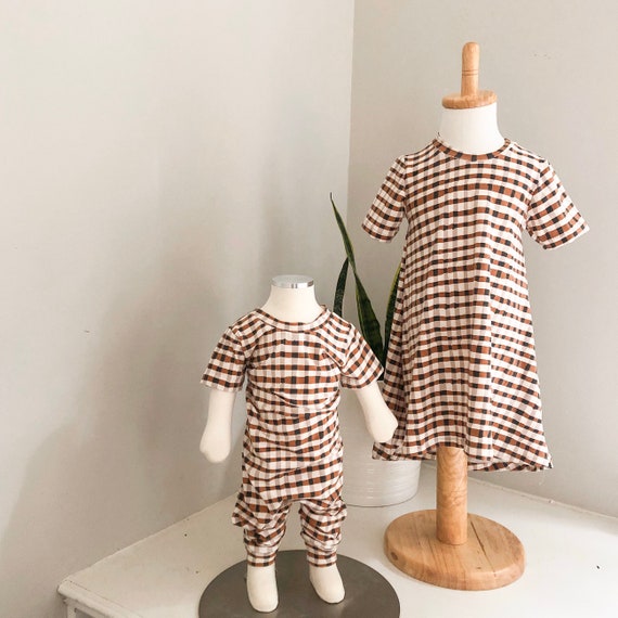 fall sibling outfits