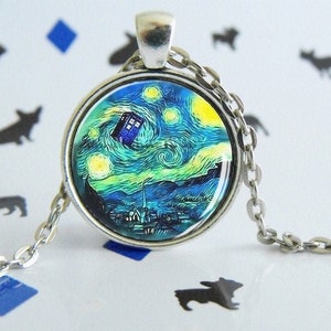 Van Gogh Tardis - Necklace round pendant - Glass cabochon dome - Doctor Who - Starry Night - Etsy geek jewel - Gift