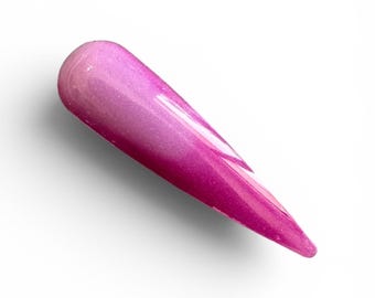Mauve To Love. Mauve thermal nail dip. Mauve to pink thermal nail dip. Thermal nail dip.  nail dip. Nail dip
