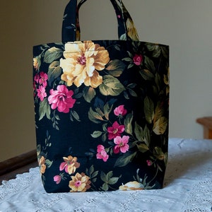 Fabric Gift Bag with Handles, Small Tote for Book Club, Sewing, Knitting or Crafts/Loot Bag: Handmade, Floral, Reusable for Women/Ladies