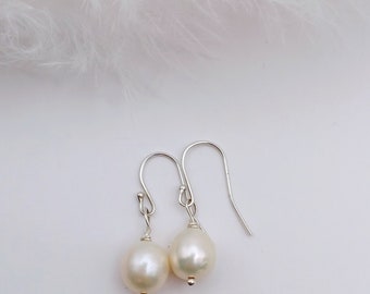 Sterling Silver Pearl Earrings - Freshwater Pearls - Pearl Drop Earrings - Gifts For Her - Bridal Earrings - Bridal Jewellery - Ivory Pearls