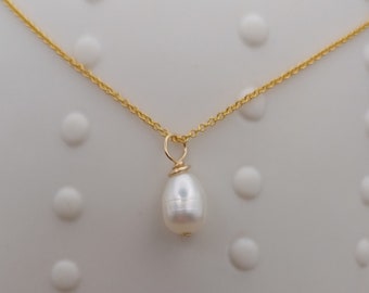 14k Gold Perlenkette, zierliche Halskette, Hochzeitskette, Schichtungskette Halskette, Geschenk für Sie, Geburtstagsgeschenk, Mama Geschenk, Perlenanhänger