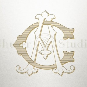 Könnte beinhalten: Ein goldenes Monogramm mit den Buchstaben "C" und "A", die in einer dekorativen, stilisierten Schriftart miteinander verschlungen sind.