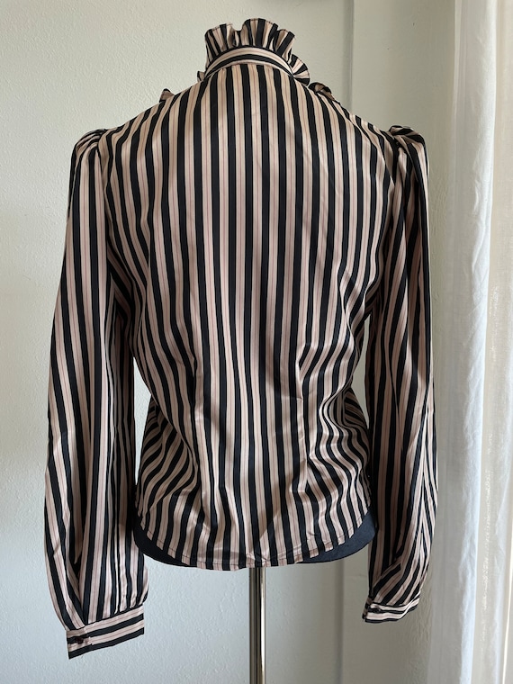 Vintage Contempo Casuals Striped Ruffle front Vic… - image 4