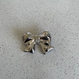 Vintage 1980’s Sterling Silver Bow Pin Brooch or Pendant