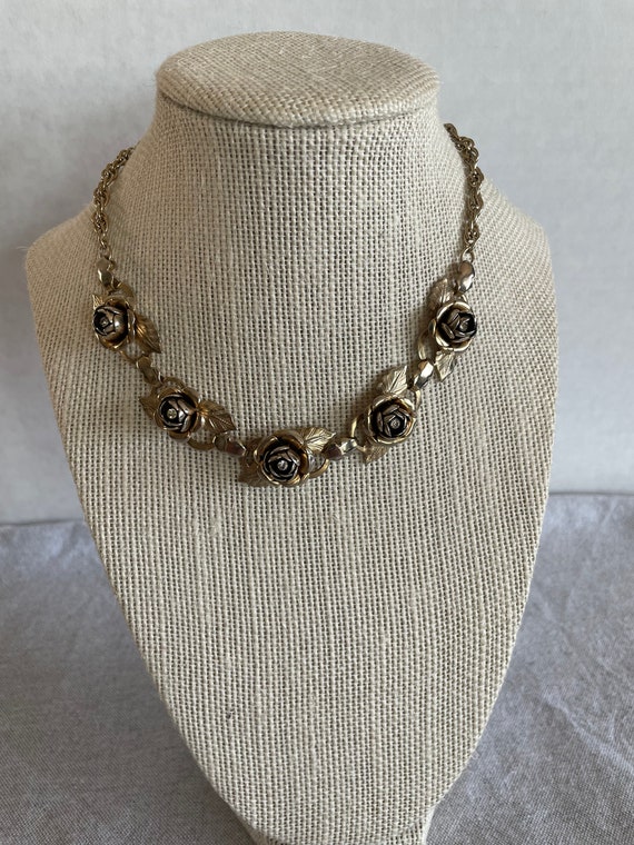Vintage 1960’s Gold Tone  Rose Garland Necklace - image 1