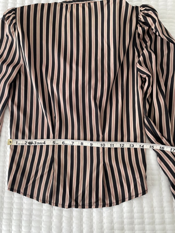 Vintage Contempo Casuals Striped Ruffle front Vic… - image 9