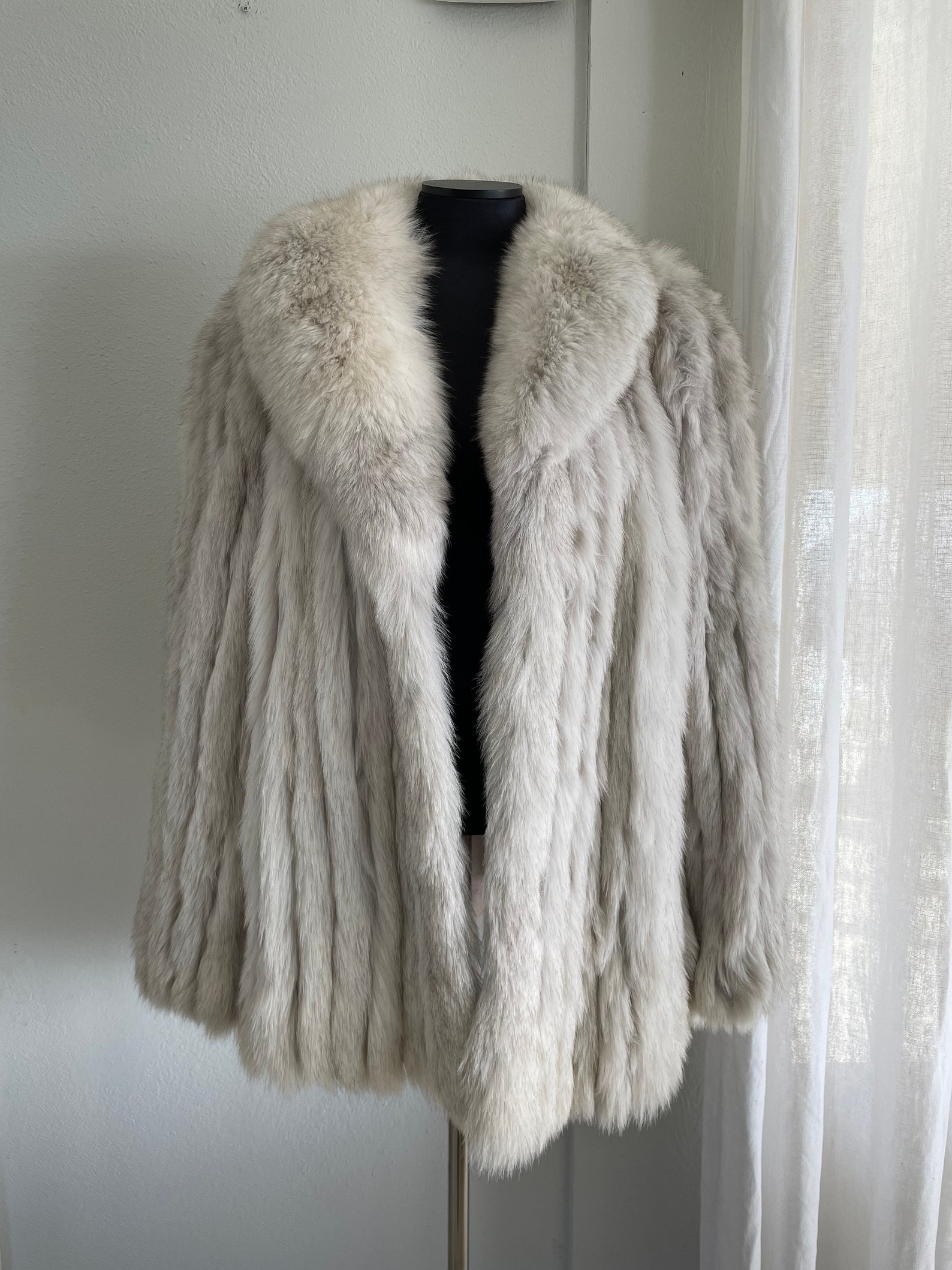 Vintage Saga Fox Blue Fox Channel Cut Coat a La Beth Dutton Yellowstone ...