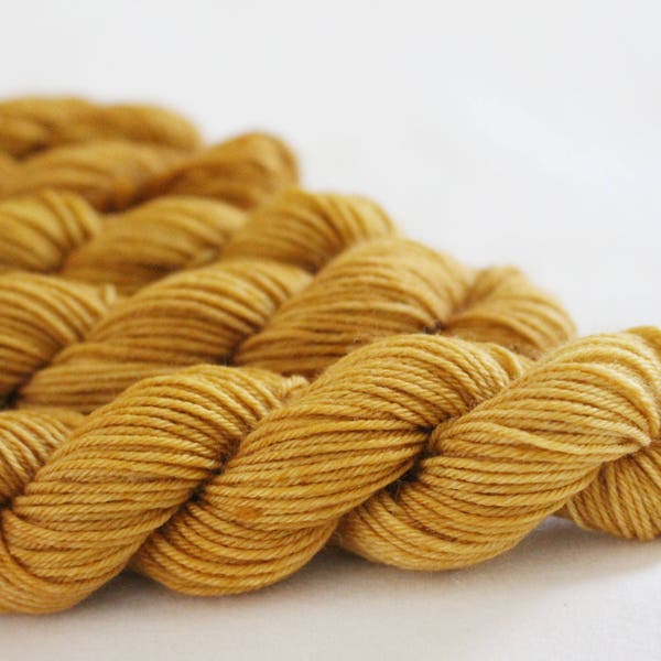 Butterbeer - Hatchling 20g mini-skein - 75/25 superwash merino/ nylon sock yarn