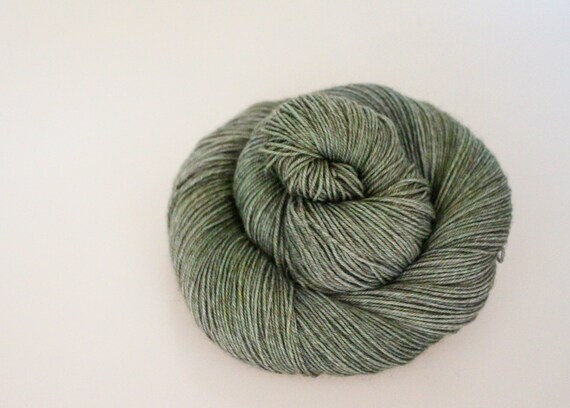 Owl Blackberry Mousse 702010 superwash merino yak nylon sock yarn