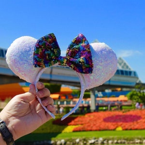 Iridescent World of Color
