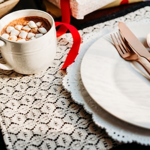 Handwoven Cotton Placemats: Modern Farmhouse Table Decor
