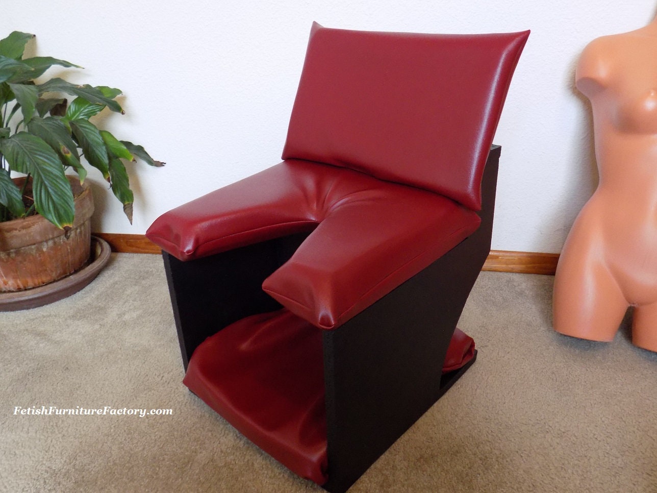 Mature Queening Chair For Oral Sex Face Sitting Chair For Female Domination Dungeon Sex Chair 