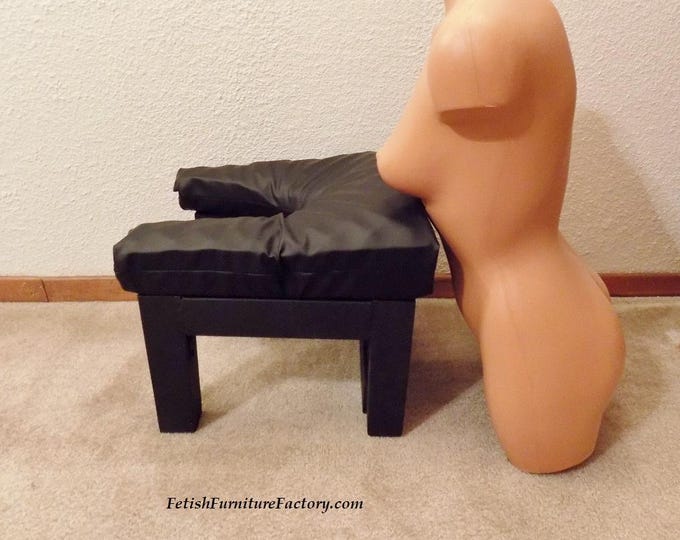 Mature: Facesitting Stool, Smother Box for Domination. Queening Stool Dungeons. BDSM Furniture, Sex Furniture, Face Sitting Stool. Rim Seat