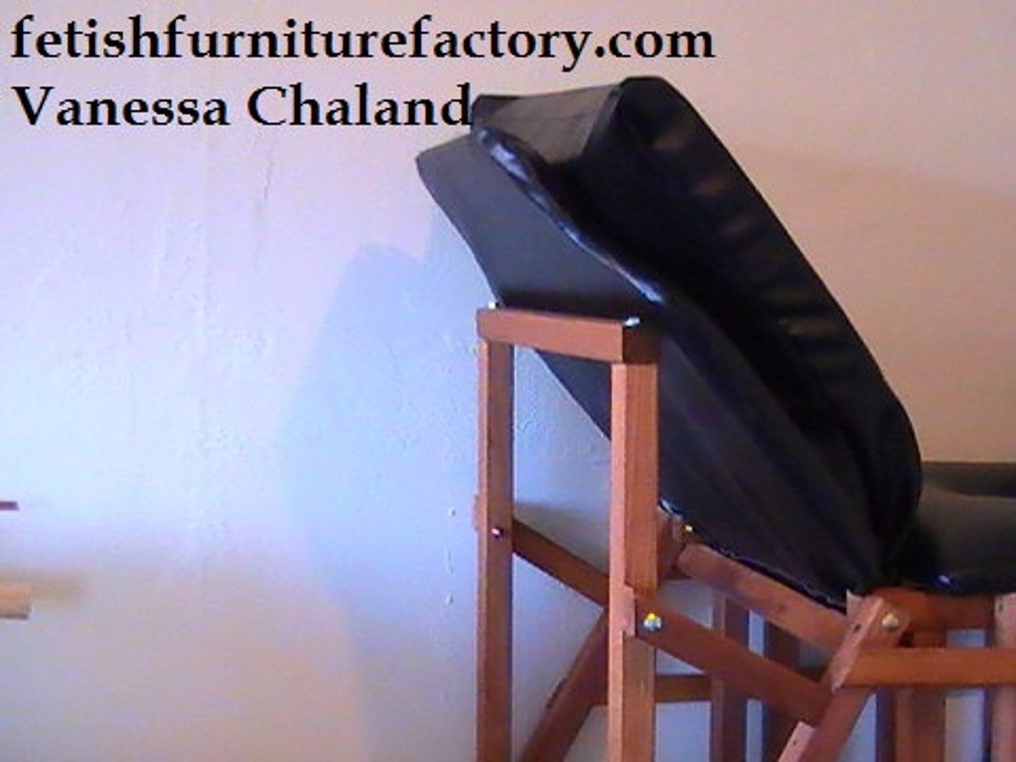 Mature Face Sitting Queening Chair for Oral Worship. Dominatrix Queening. BDSM Toy, Dungeon