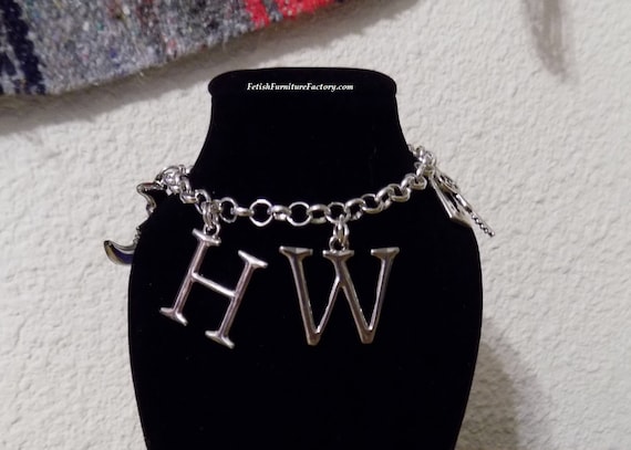 Hotwife jewelry shop