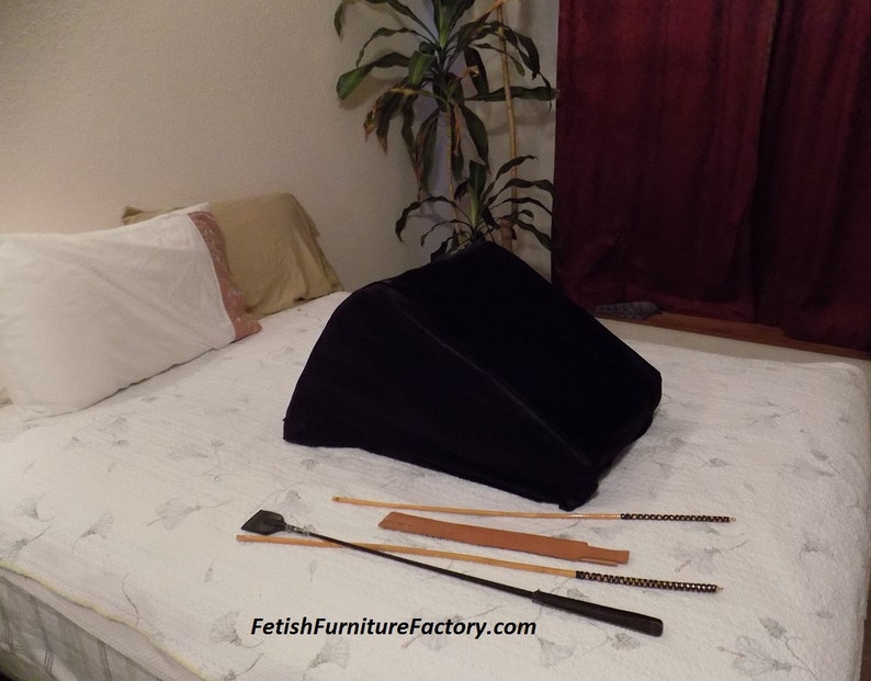 Mature: Spanking Bench, Spanking Horse for Caning, Strapping, Paddling, BDSM Furniture, Sex, BDSM Toy, Dungeon, Do It Yourself Instructions. 