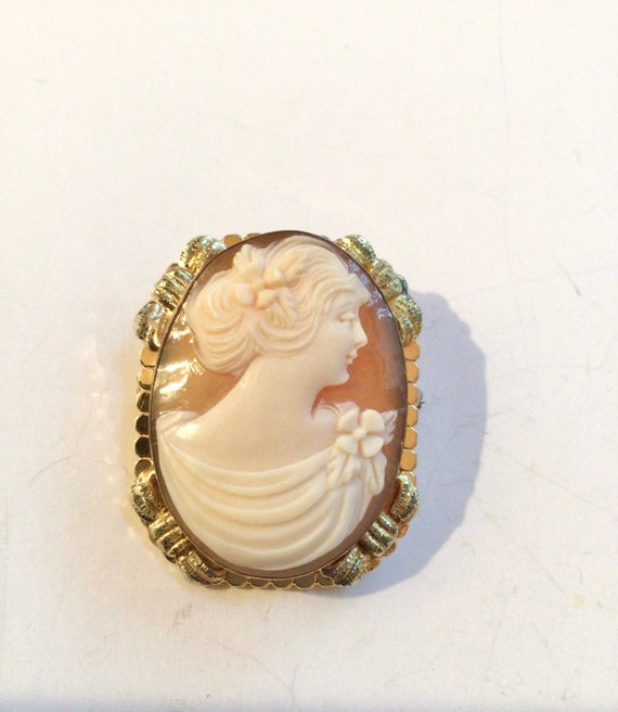 Antique Victorian cameo brooch carved Greek godde… - image 1