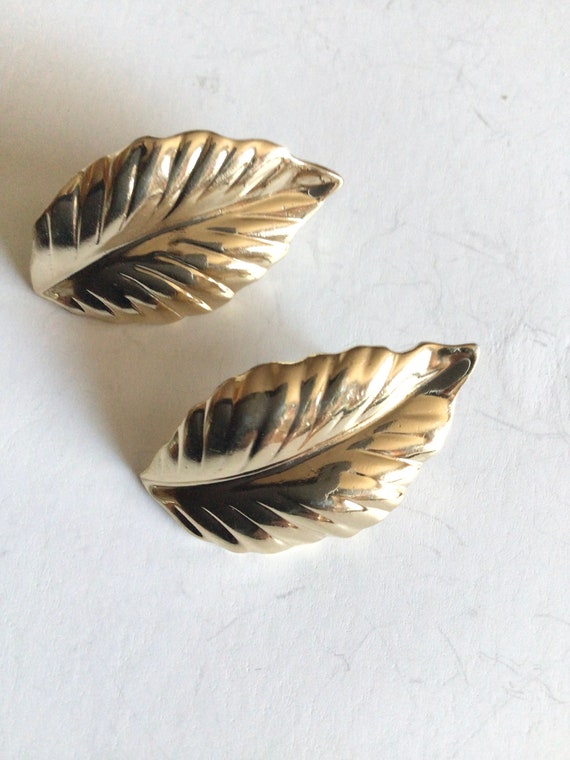 Vintage Louis Feraud Paris gold leaf stud earring… - image 2