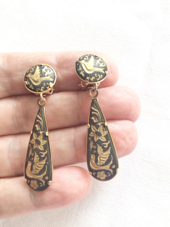 2 inch Long dangle damascene bird earrings long cl