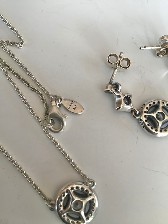 100% Authentic PANDORA Sparkling Pave Circle Necklace Earring Gift Set  B801637 | eBay